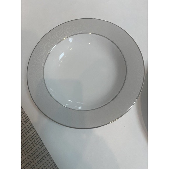 Set of 2- 5 Piece Mikasa PARCHMENT Place Setting China Gray L3438 Dinnerware … - Picture 2 of 5